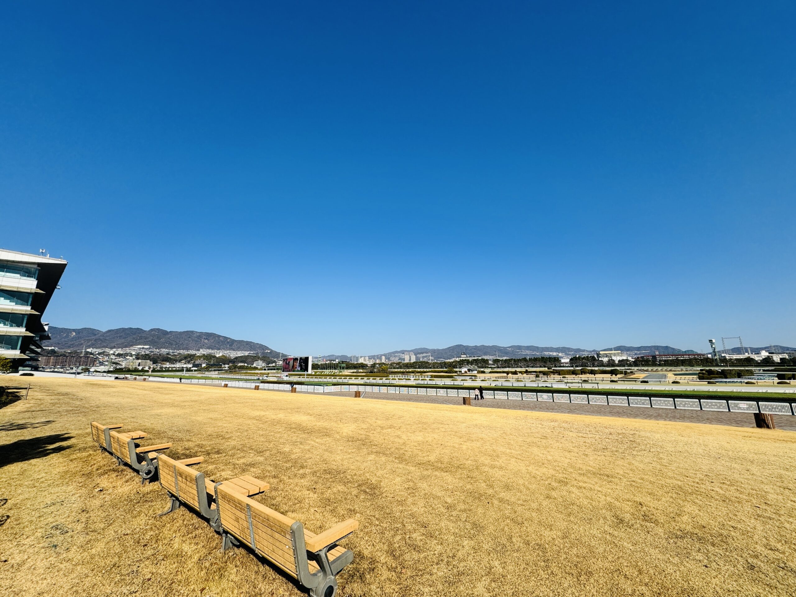 競馬をしない競馬場巡り！リニューアルされた阪神競馬場に行ってみた！【阪急仁川駅】